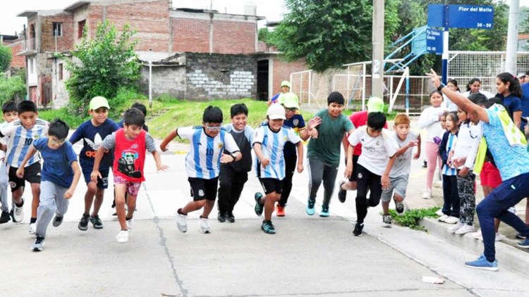 Maratón infantil en Campo Verde