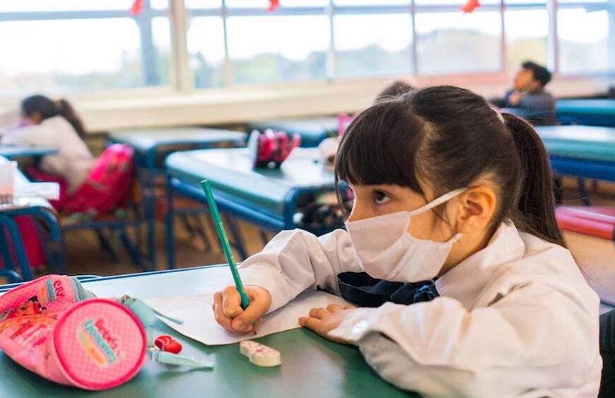Enfermedades respiratorias: el uso de barbijo no es necesario en el ámbito escolar