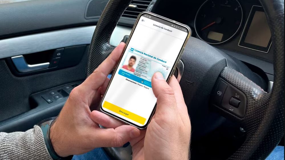 Los trámites para obtener la licencia nacional de conducir digital
