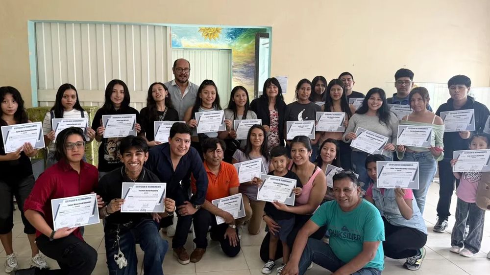 Desarrollo Humano impulsa la formación laboral de jóvenes con talleres gratuitos en Alto Comedero