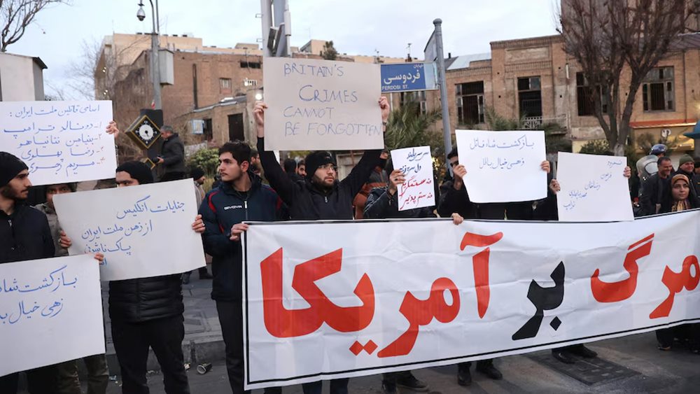 Miles de estudiantes iraníes desafían al régimen con nuevas protestas