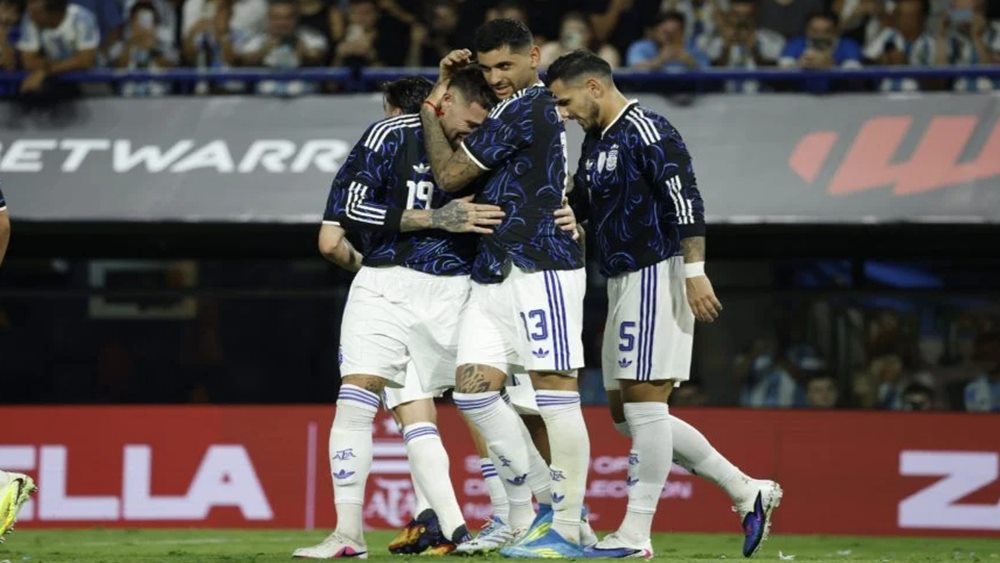 Argentina goleó a Zambia 5 a 0 en La Bombonera