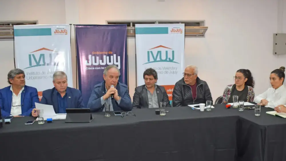 IVUJ, licitación