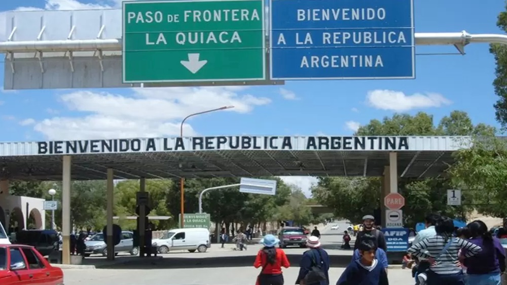 Se normalizó el tránsito en el paso La Quiaca-Villazón: llegó el combustible