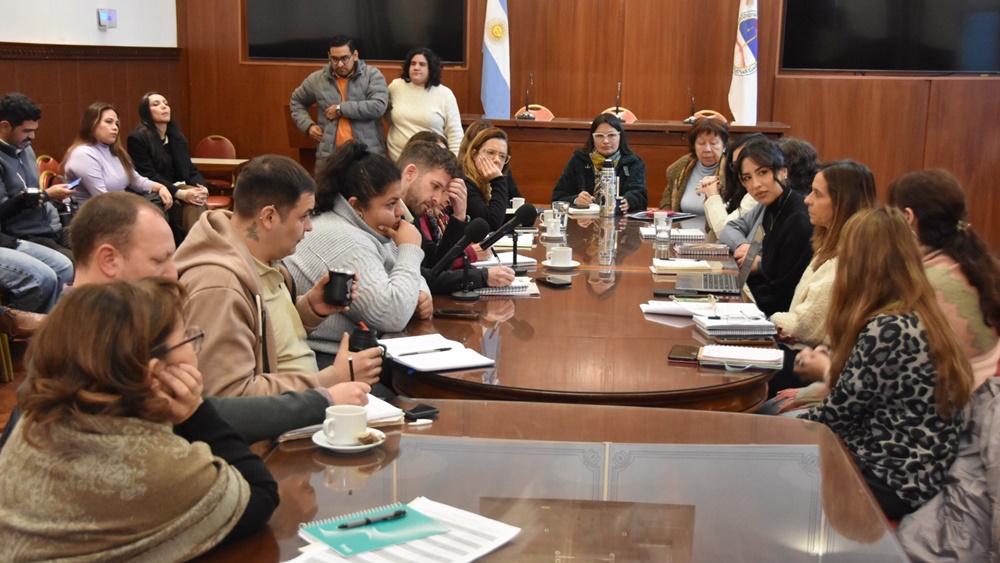Analizan en Legislatura operativos de educación de adolescentes