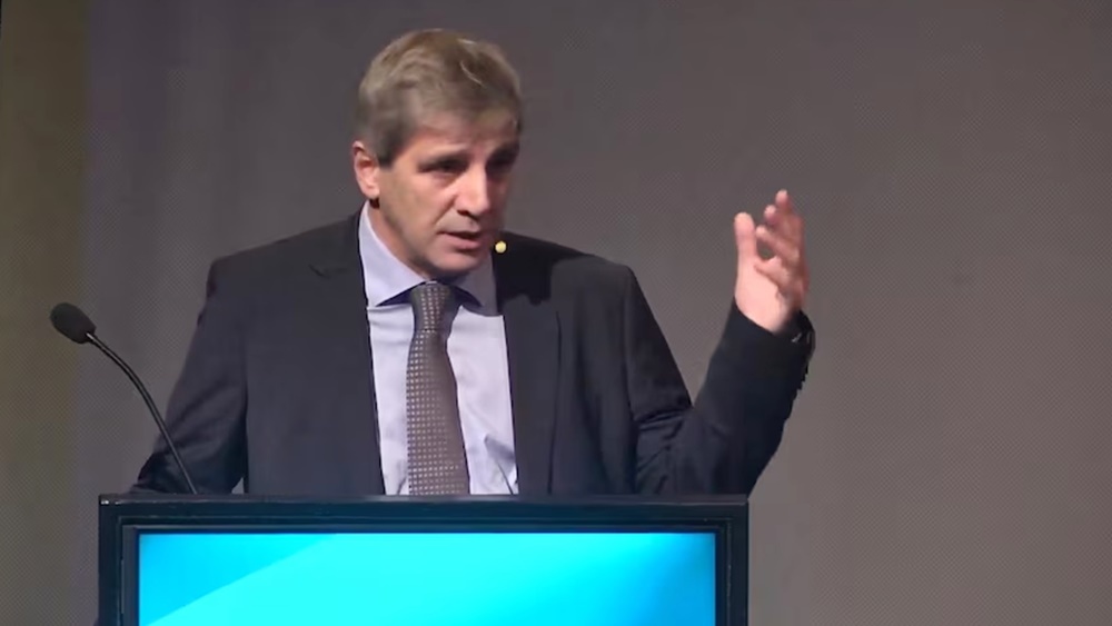 Luis Caputo descartó un regreso del kirchnerismo: “Kicillof no va a ser presidente”
