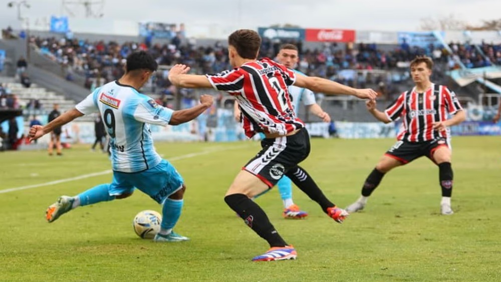 Laborioso empate de Gimnasia ante Chacarita Juniors: 1 a 1
