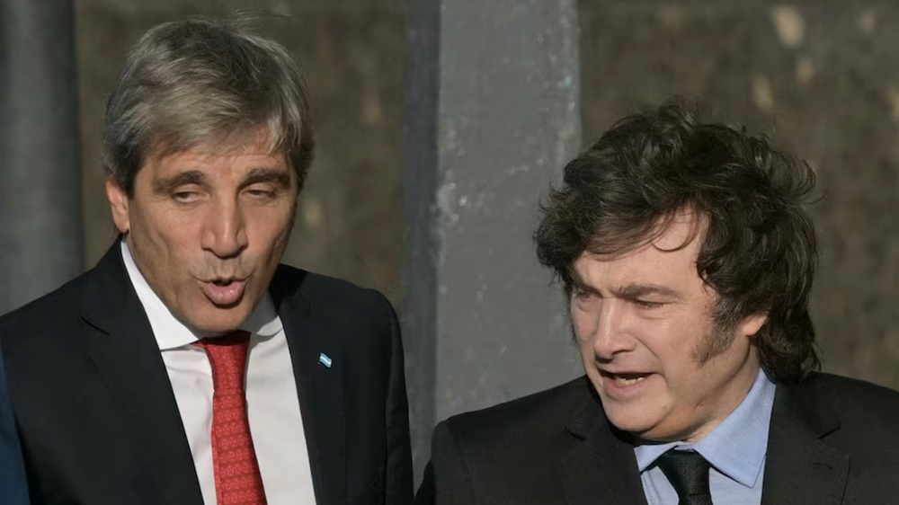 El Gobierno busca reactivar el consumo, pero el crédito y los ingresos avanzan con dificultades