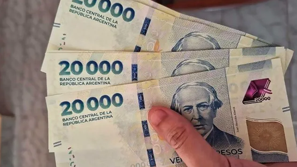 El Gobierno nacional oficializó aumentos salariales para militares, fuerzas de seguridad y empleados públicos