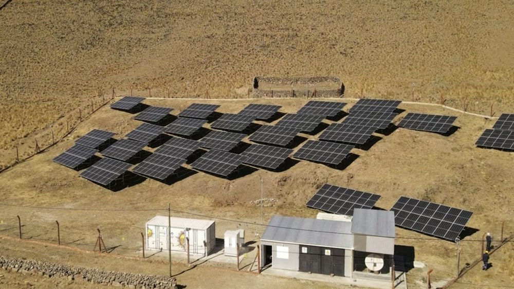 Pueblo Solar