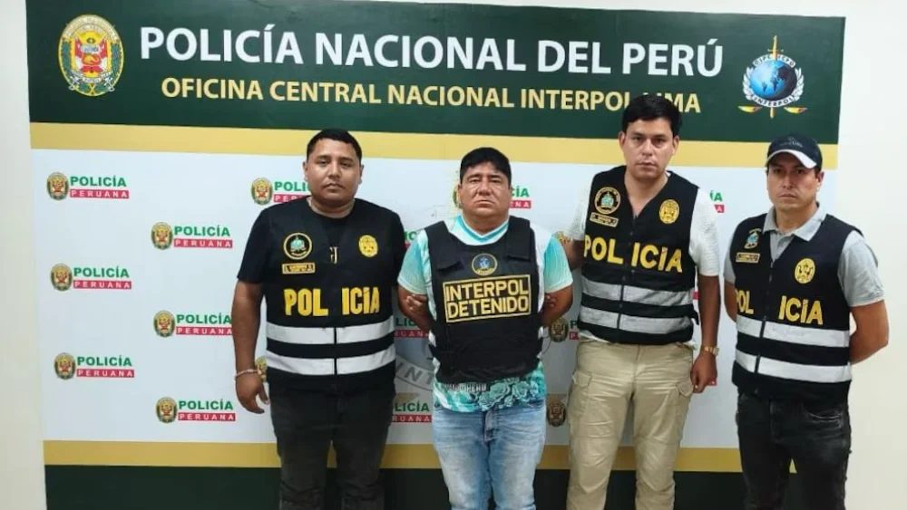 Papá, tio de pequeño J detenido en Perú