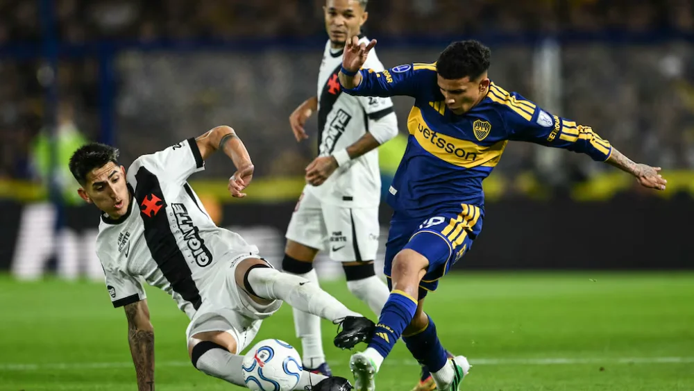 Boca cayó ante Vasco y quedó obligado a remontar de visitante