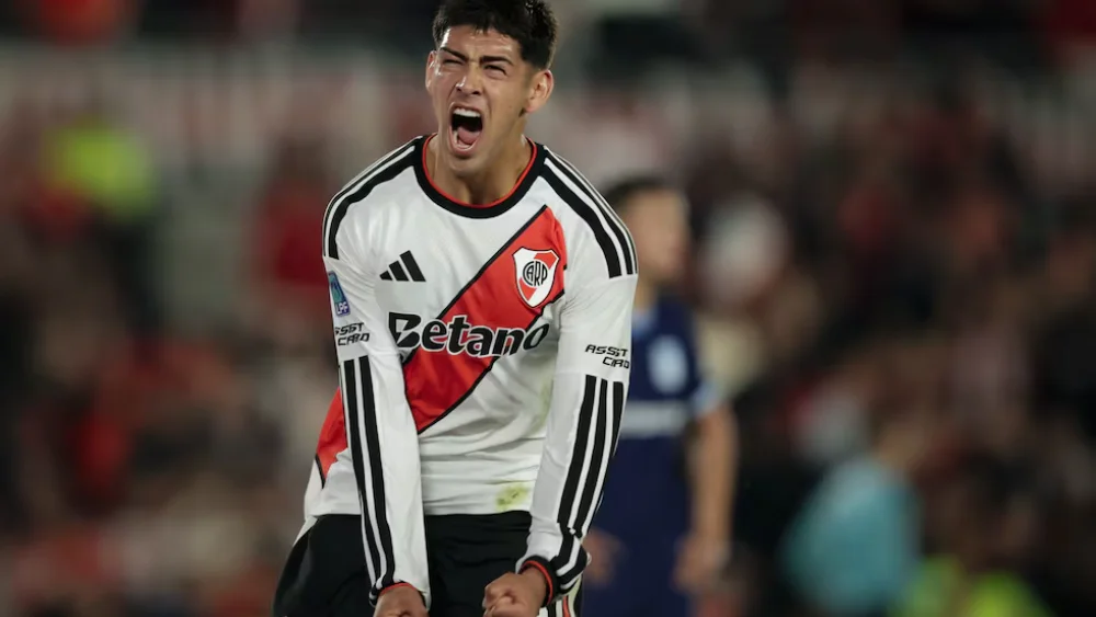 River 1 Racing 0